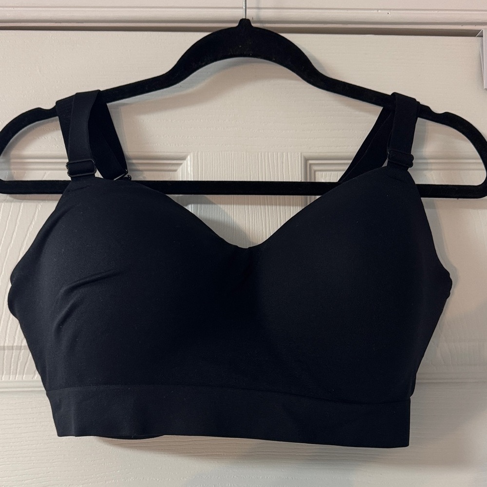 Black Wireless Bra